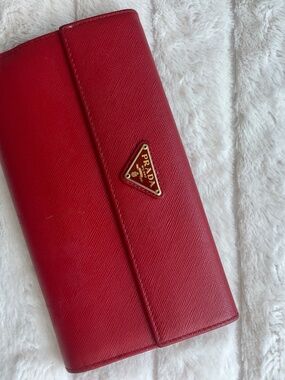 Prada wallet